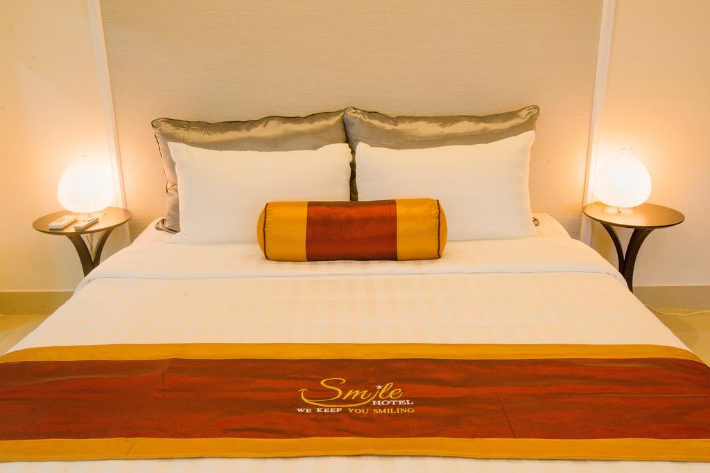 Smile Hotel Hanoi Exterior photo